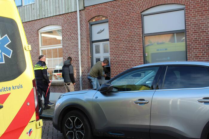 Persoon overleden aangetroffen in woning