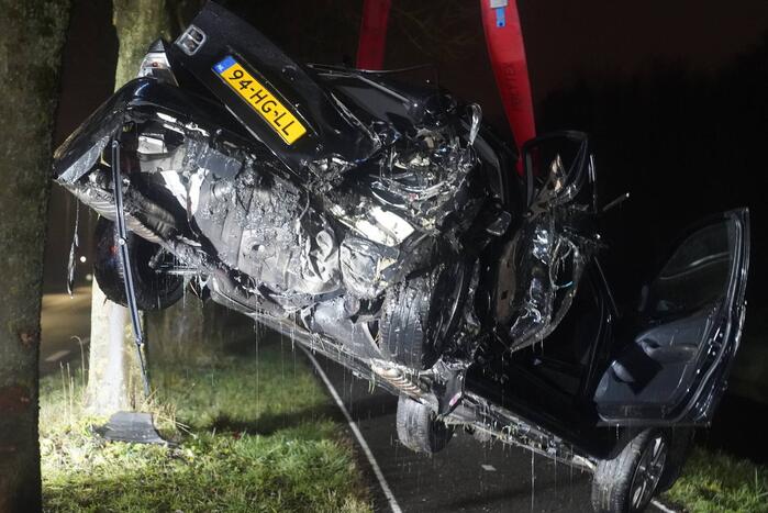 Automobilist ernstig gewond bij ernstig ongeval