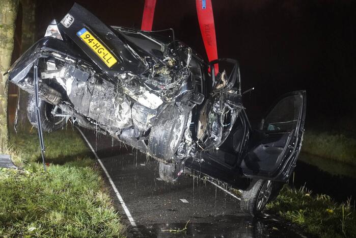 Automobilist ernstig gewond bij ernstig ongeval