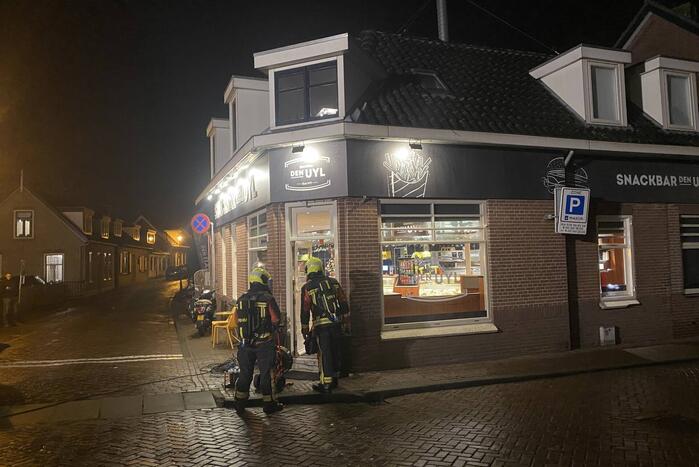 Brand in frituur van snackbar