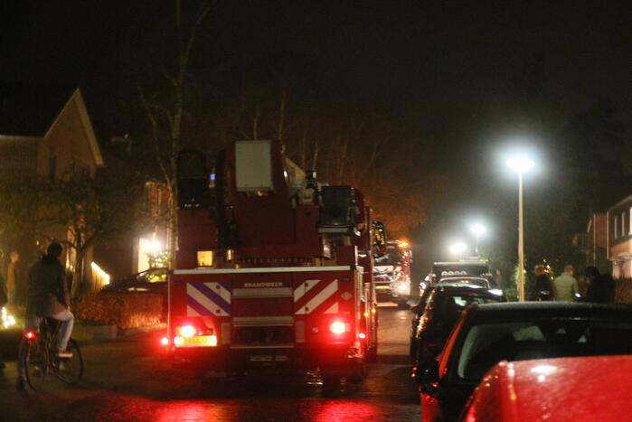 Brand in schoorsteen van woning
