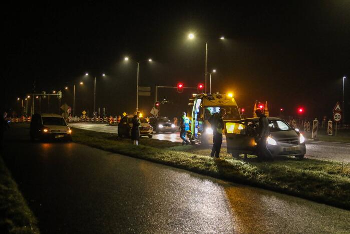Persoon gewond bij aanrijding tussen twee voertuigen