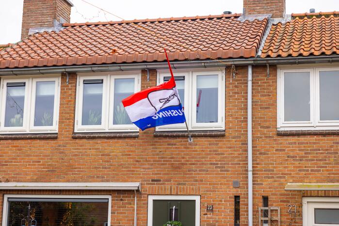 Vlaggen uitgehangen voor wereldkampioen Max Verstappen