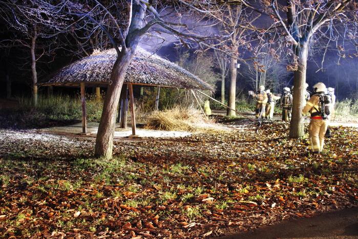 Grote brandweerinzet door brand in schuur