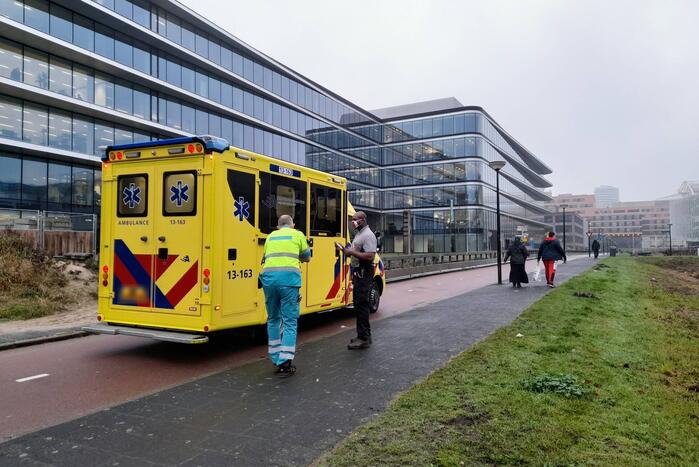 Fietser gaat onderuit en raakt gewond