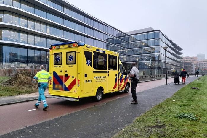 Fietser gaat onderuit en raakt gewond