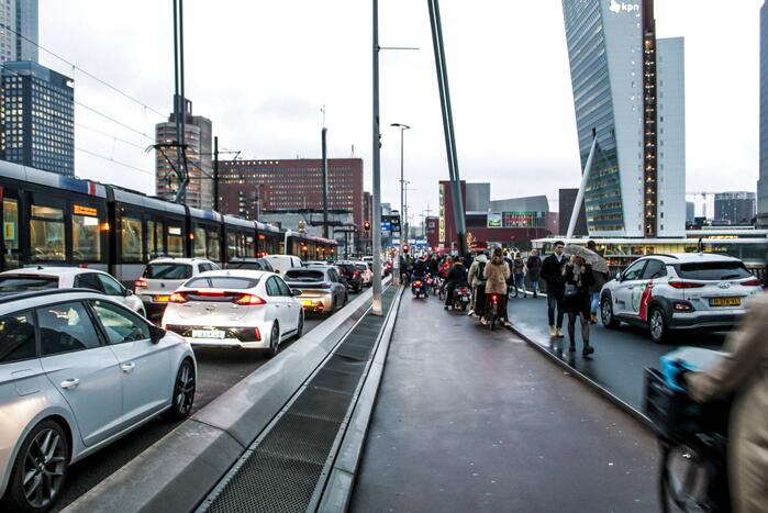 Erasmusbrug in storing