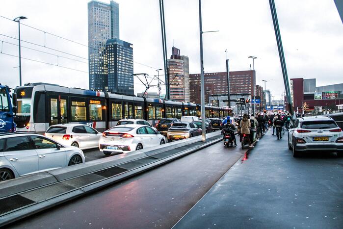 Erasmusbrug in storing