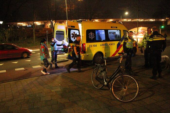 Man onder invloed kom ten val en raakt gewond