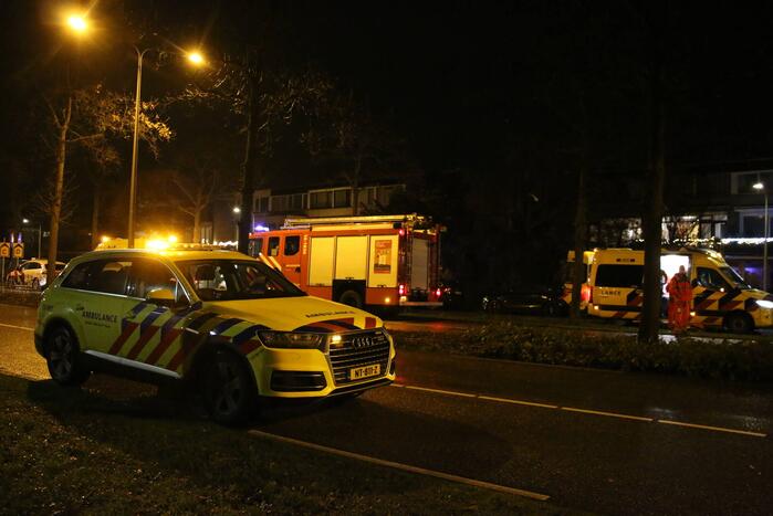 Traumateam assisteert bij incident in woning