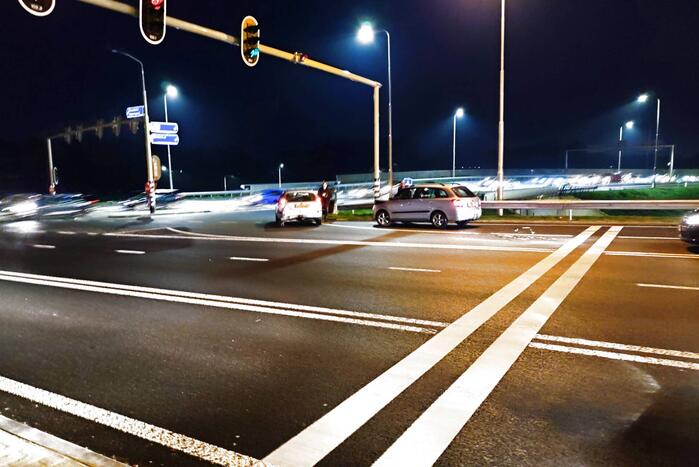 Kop-staart botsing tussen twee auto's