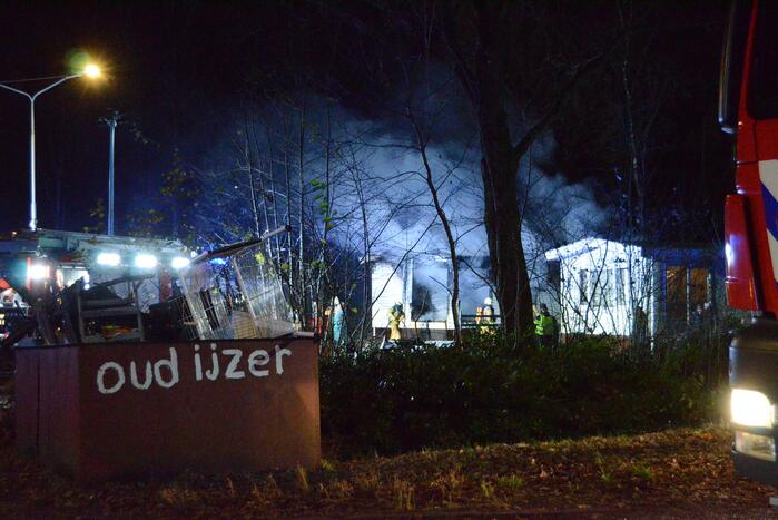 Traumateam ingezet bij brand op woonwagenkamp