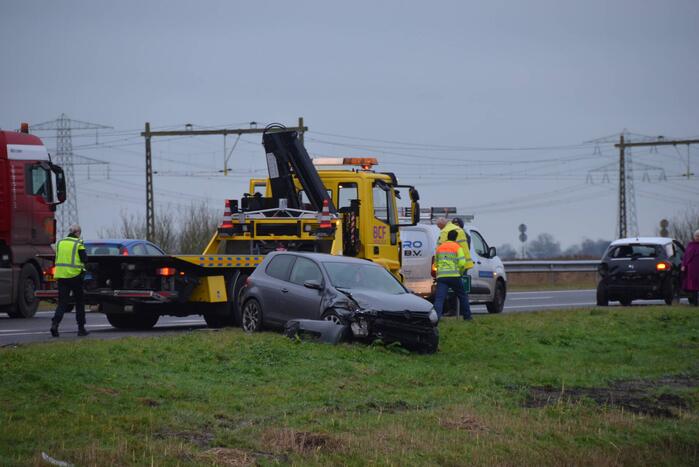 Flinke schade bij aanrijding tussen auto's