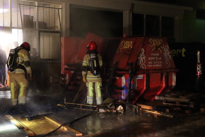 Brand in bouwcontainer snel geblust