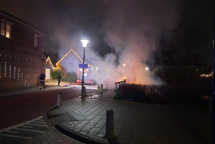 Brand in houten brug door vuurwerk