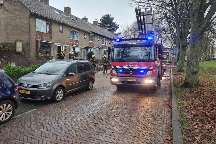 Persoon gewond na brand in woning