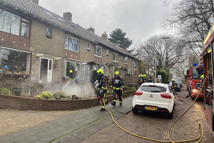 Persoon gewond na brand in woning