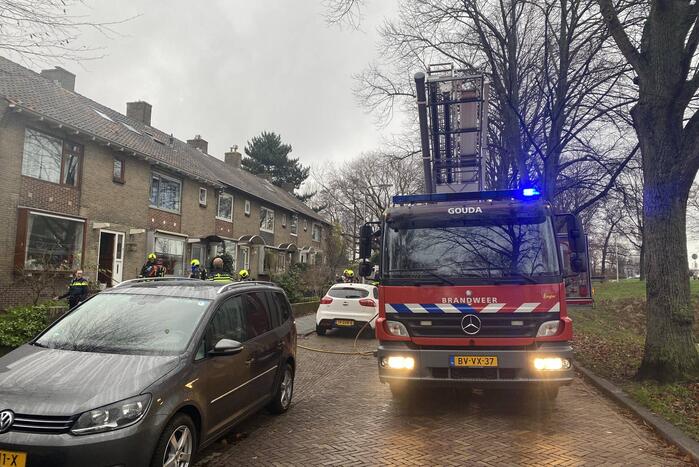 Persoon gewond na brand in woning