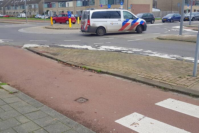 Fietser gewond bij aanrijding op rotonde