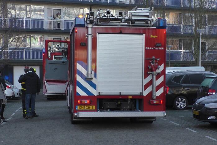 Traumahelikopter landt na brand in woning