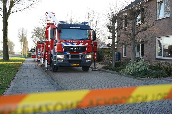Brand in schoorsteen van woning