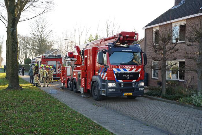 Brand in schoorsteen van woning
