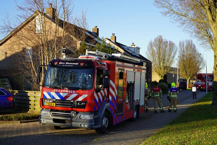 Brand in schoorsteen van woning