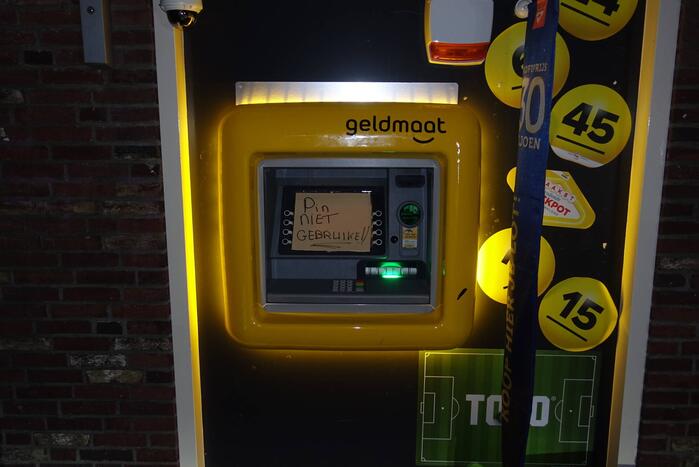 Geldmaat zet geldautomaten uit door storing