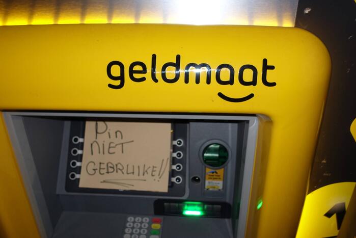 Geldmaat zet geldautomaten uit door storing
