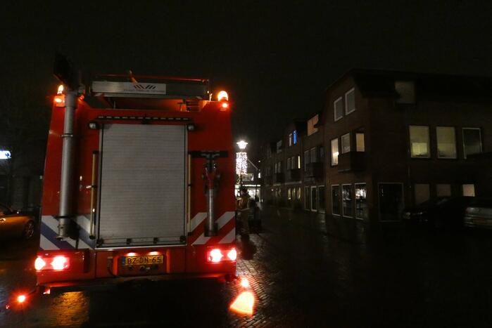 Brandweer doet onderzoek naar vreemde lucht