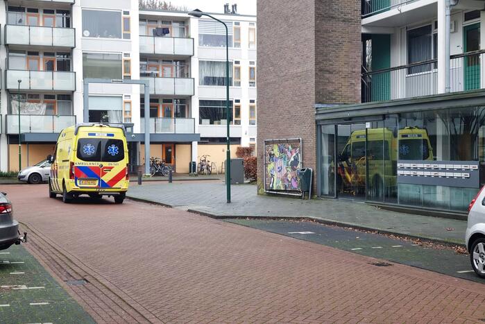 Brand in keuken van flatwoning
