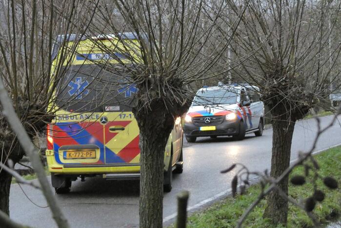 Persoon te water geraakt in sloot