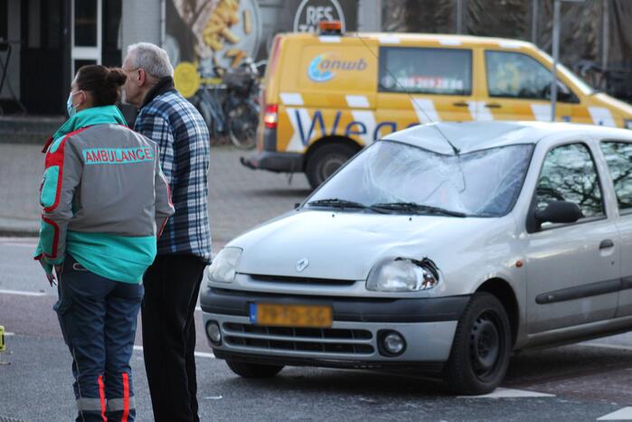 Fietser gewond door ongeval op kruising met personenauto