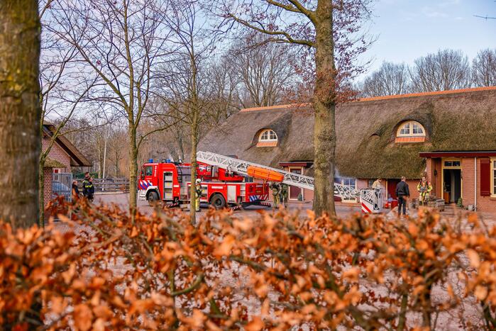 Voorbijgangers zien vonkenregen uit schoorsteen