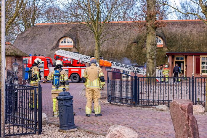 Voorbijgangers zien vonkenregen uit schoorsteen