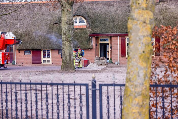 Voorbijgangers zien vonkenregen uit schoorsteen