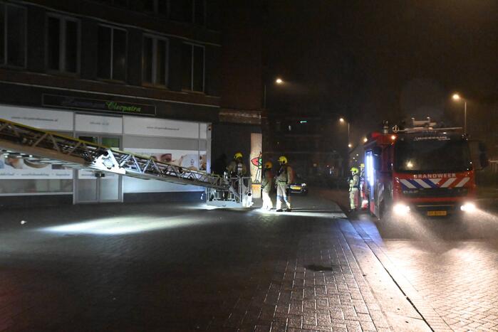 Elektrische fiets vliegt in brand tijdens opladen in woning