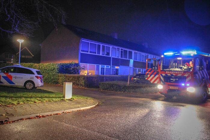 Kachel onder overkapping zorgt voor brand