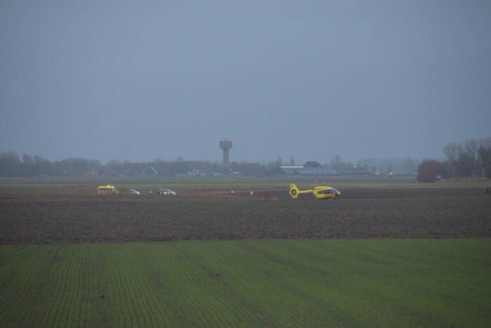 Ambulancehelikopter Medic01 landt in weiland