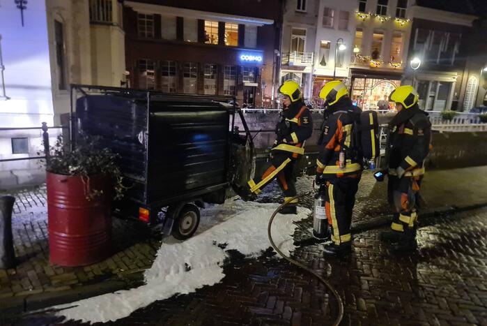 Piaggio brommobiel uitgebrand