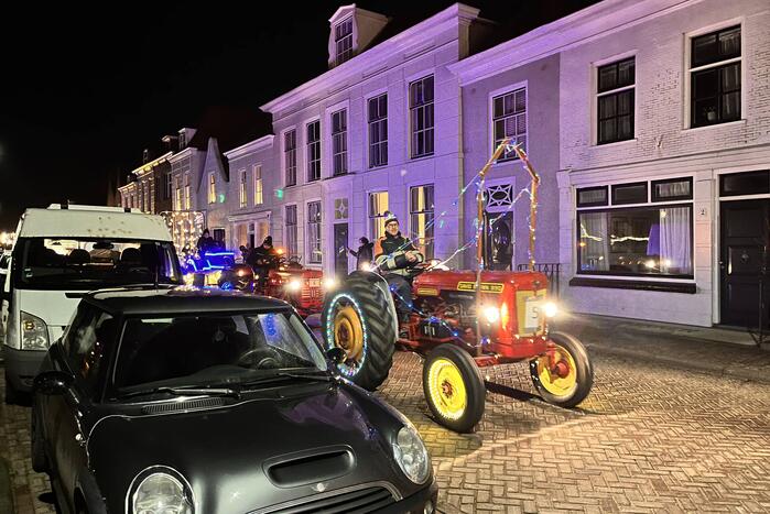 Lichtjesroute met 50 tractoren door Schouwen-Duiveland