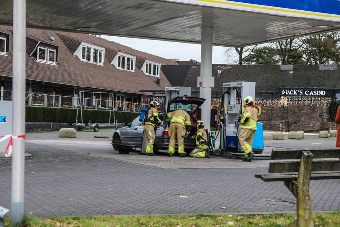 Auto lekt brandstof na tankbeurt