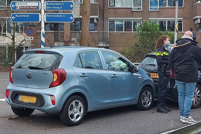 Kop-staartbotsing tussen auto en lesauto