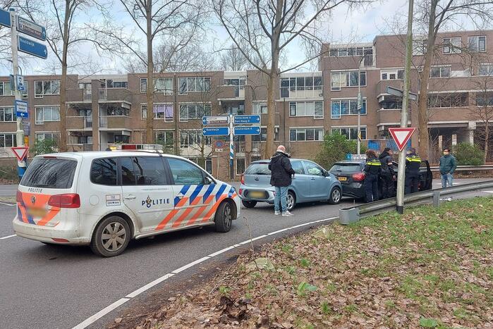 Kop-staartbotsing tussen auto en lesauto