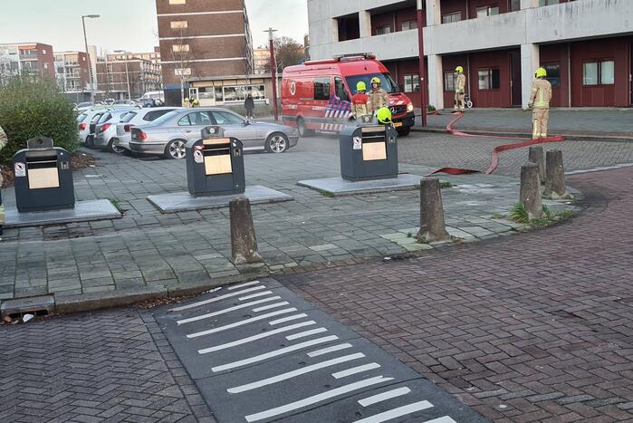 Brand ontstaan in ondergrondse container