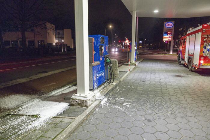 Brandstoflekkage schoongemaakt door brandweer