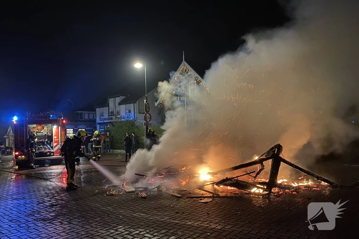 Caravan volledig uitgebrand