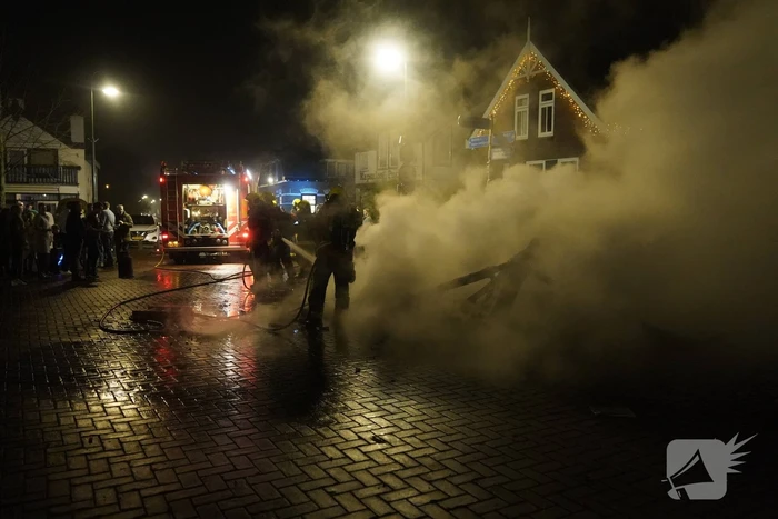 Caravan volledig uitgebrand