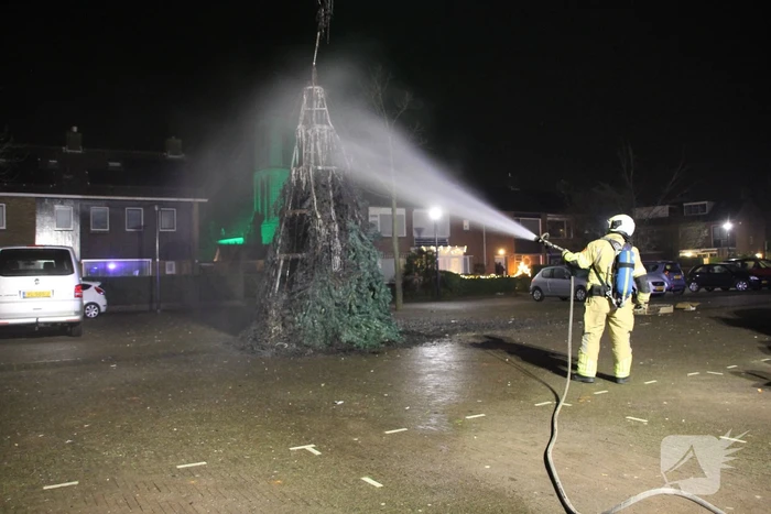 Grote kerstboom in brand