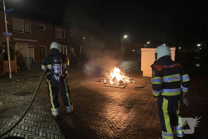 Deelscooter in brand gestoken
